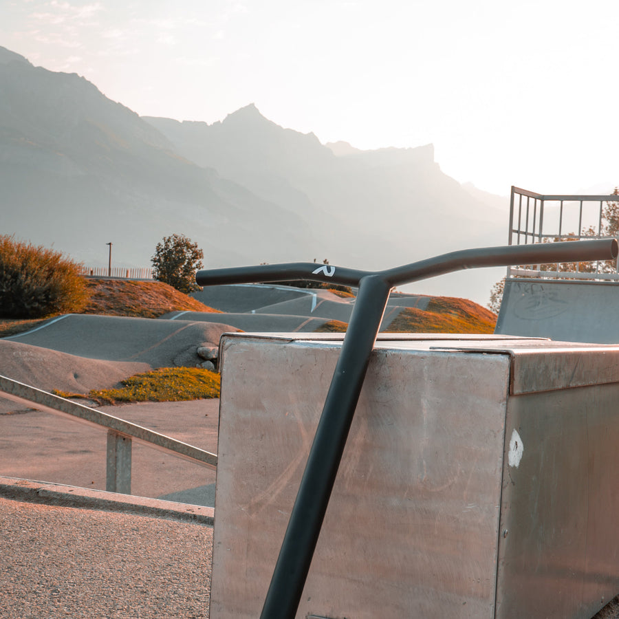 PINNACLE STAPLE CHROMOLY BARS 620MM X 580MM