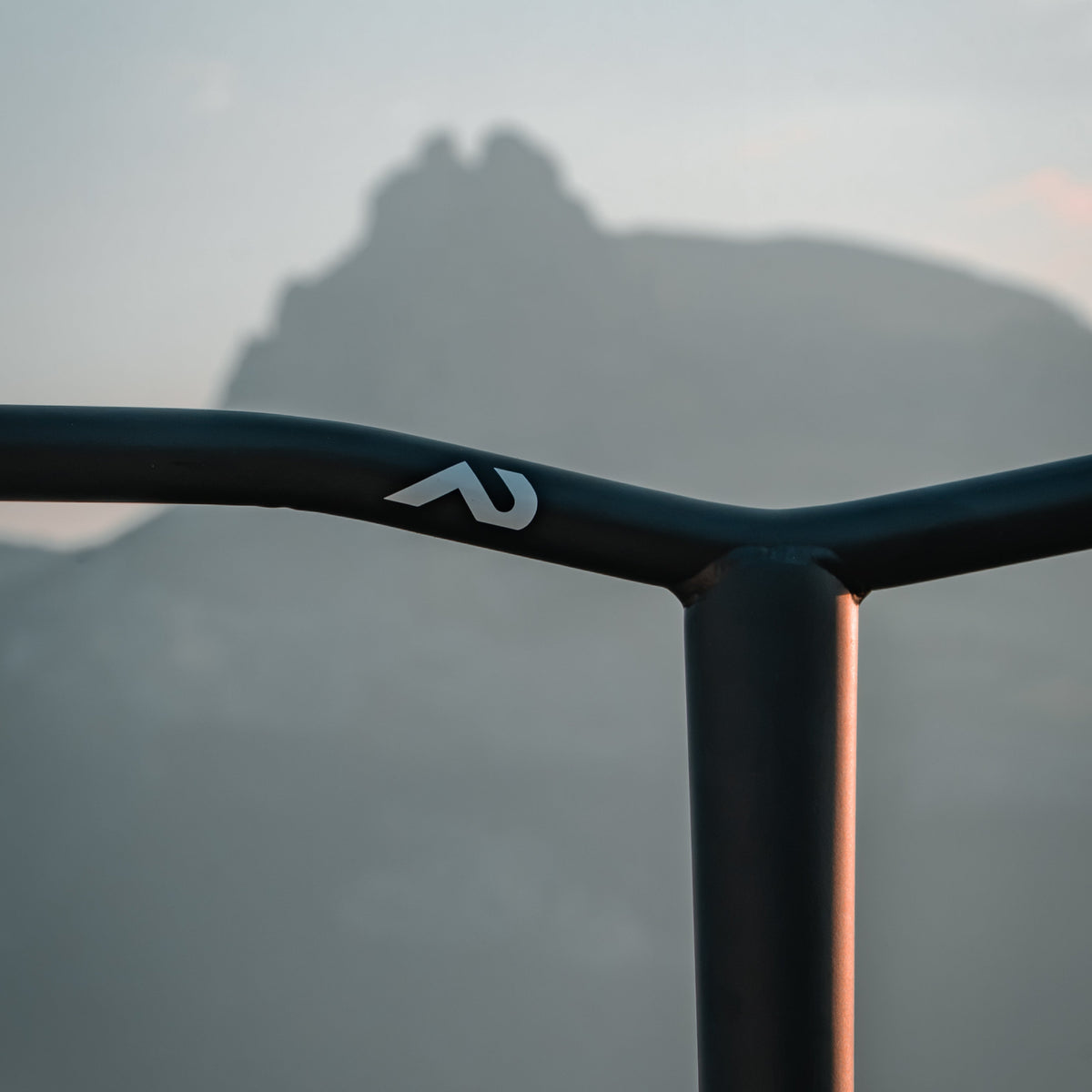 PINNACLE STAPLE CHROMOLY BARS 660MM X 610MM